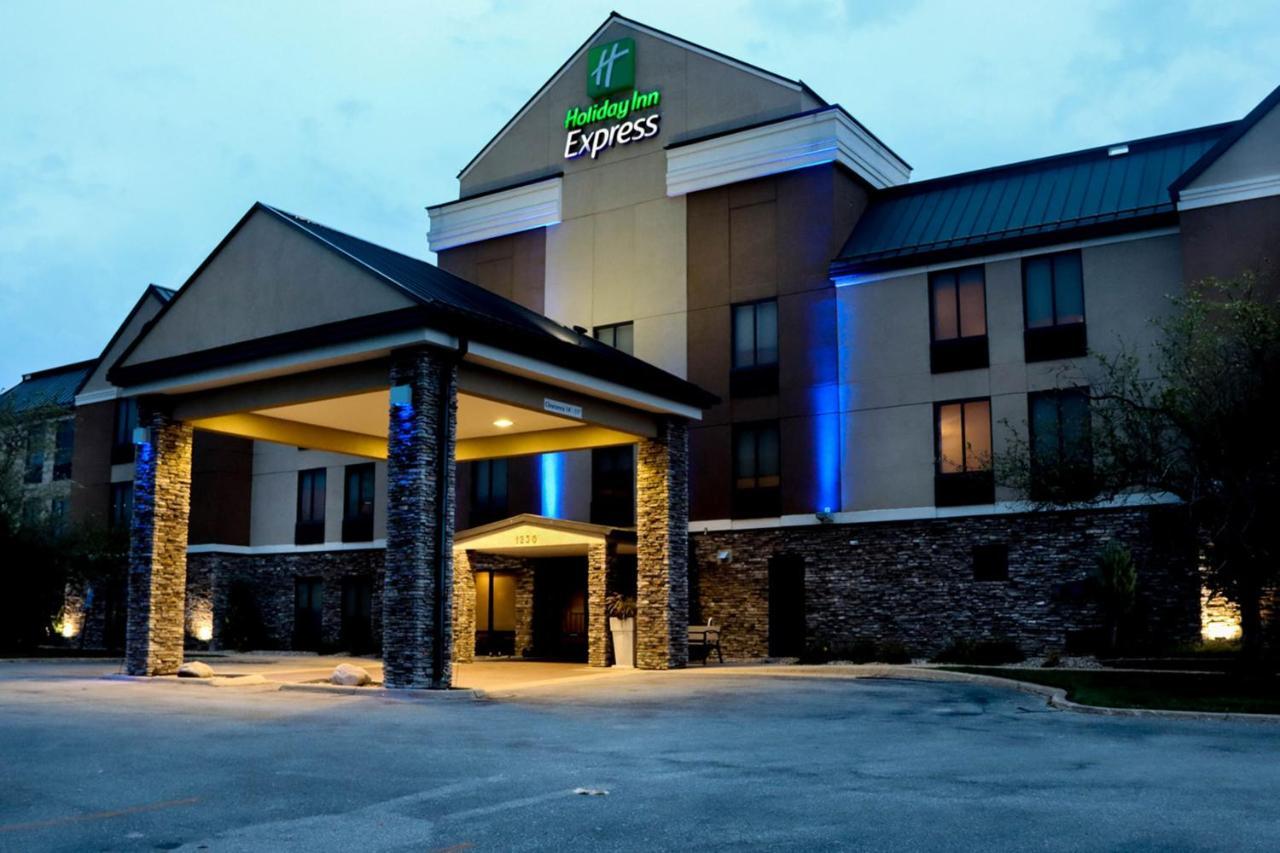 Holiday Inn Express Cedar Rapids - Collins Road By Ihg Zewnętrze zdjęcie
