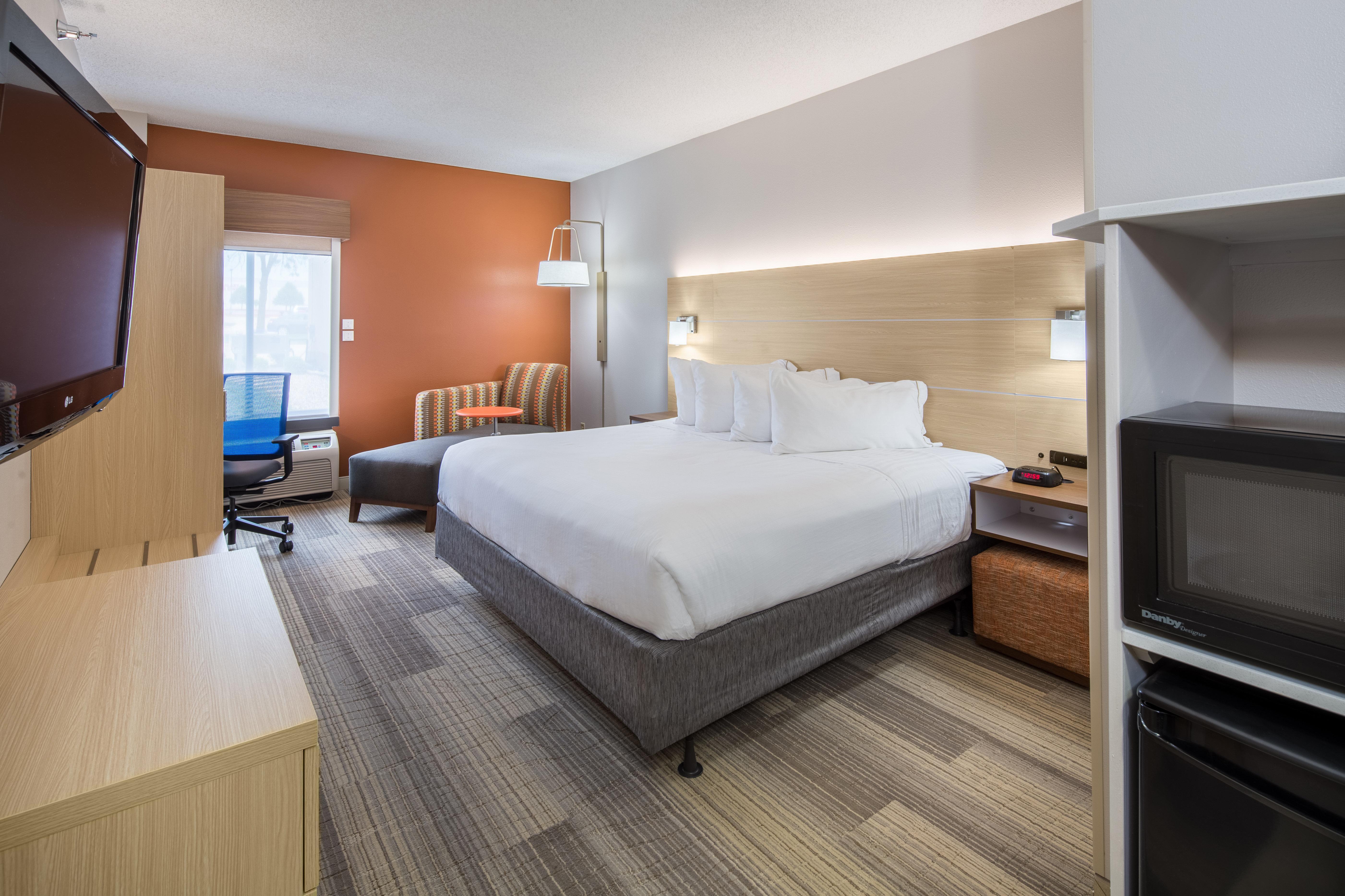Holiday Inn Express Cedar Rapids - Collins Road By Ihg Zewnętrze zdjęcie