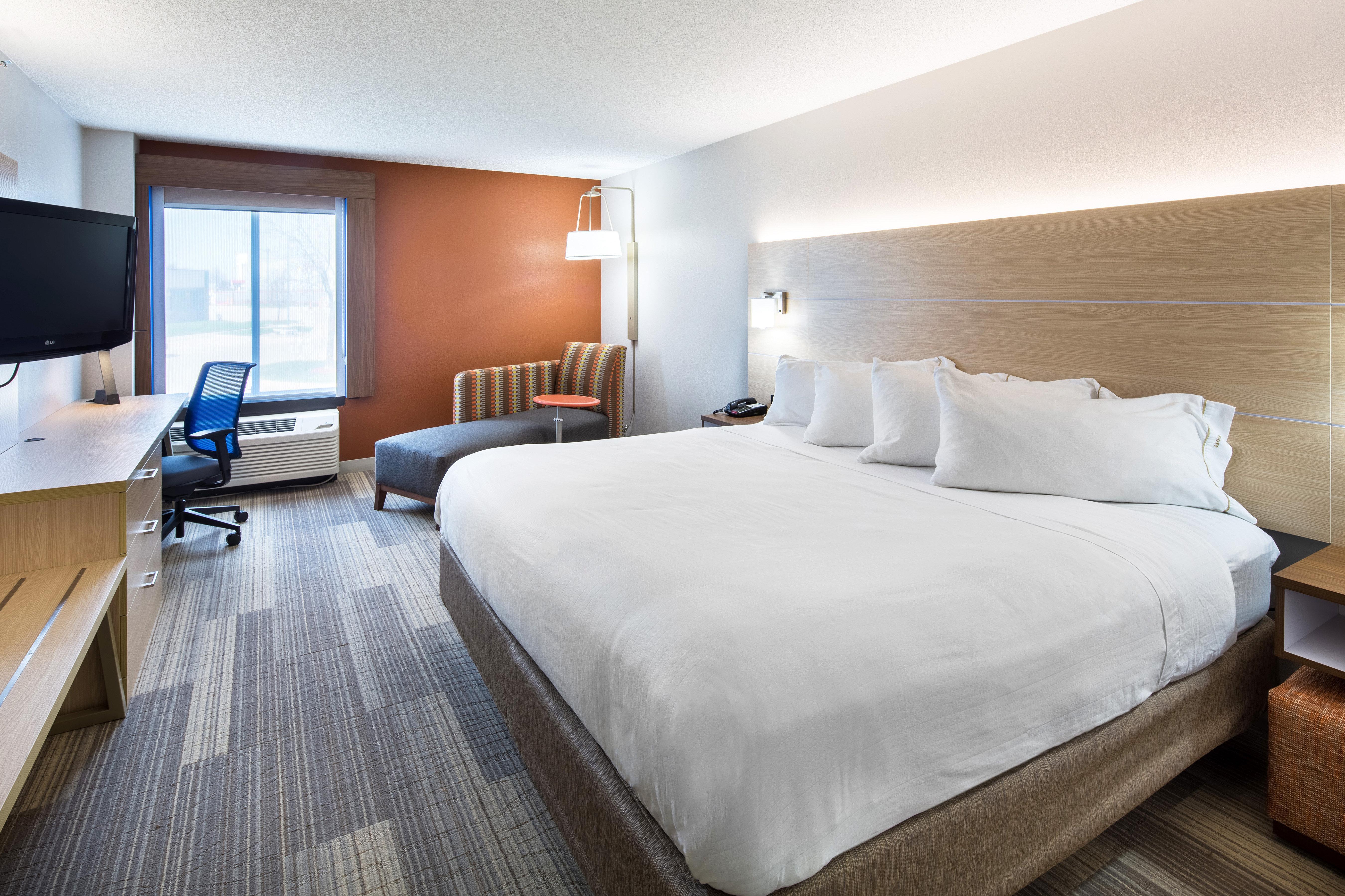 Holiday Inn Express Cedar Rapids - Collins Road By Ihg Zewnętrze zdjęcie