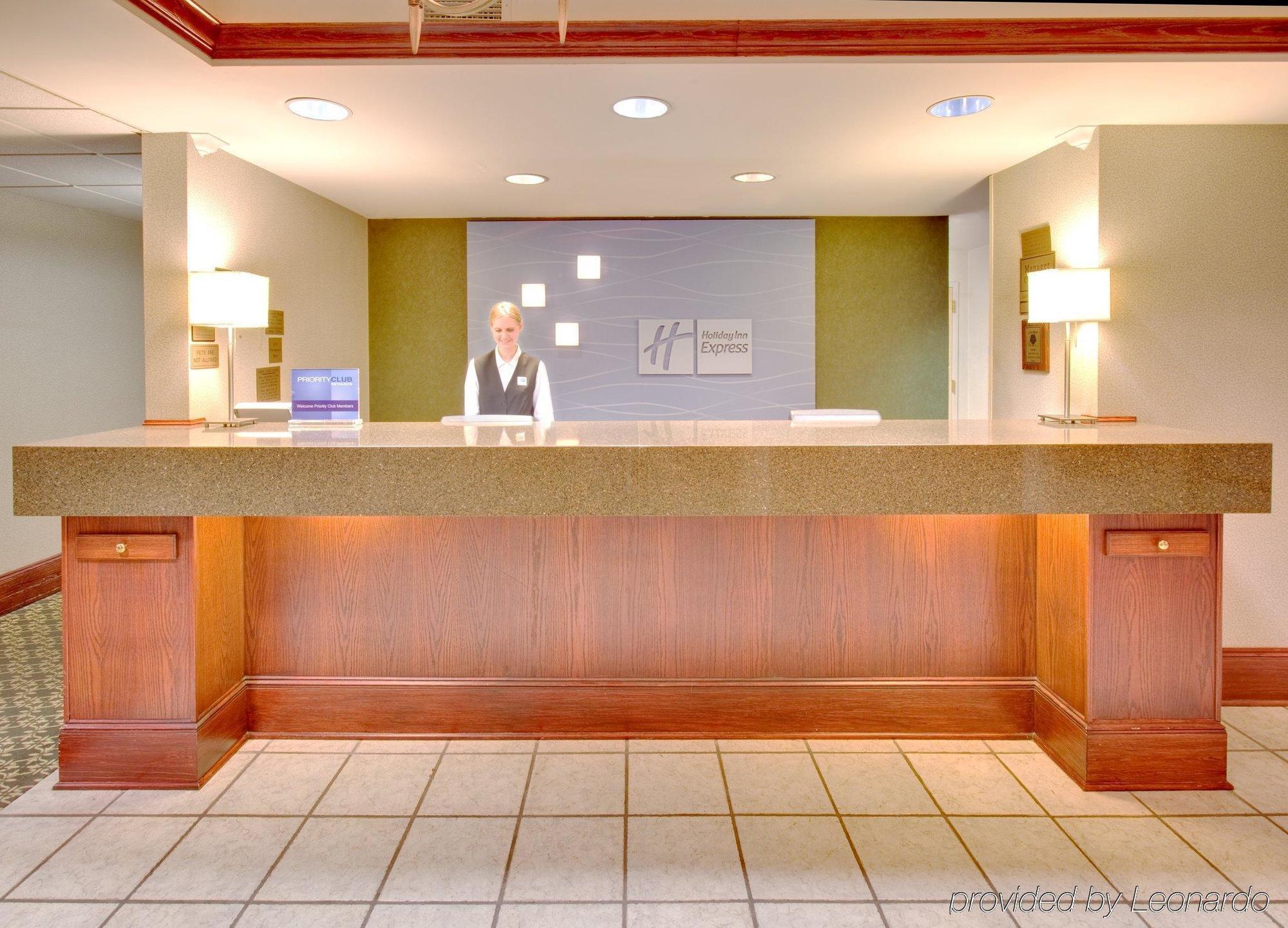Holiday Inn Express Cedar Rapids - Collins Road By Ihg Wnętrze zdjęcie